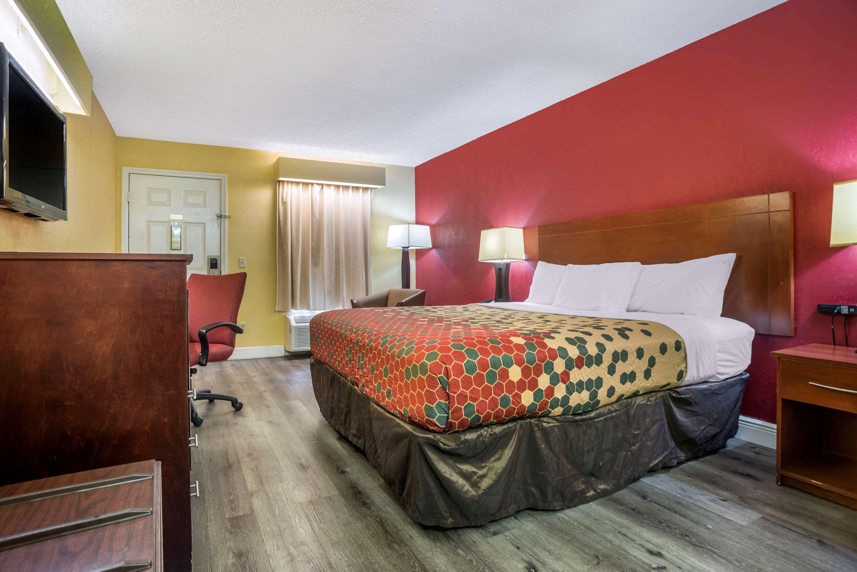Econo Lodge Tupelo Esterno foto