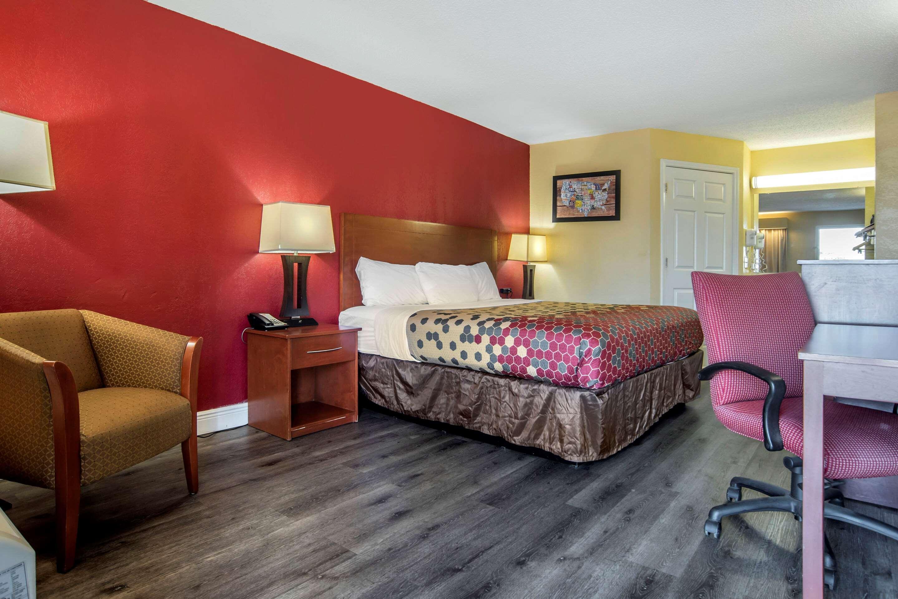 Econo Lodge Tupelo Esterno foto