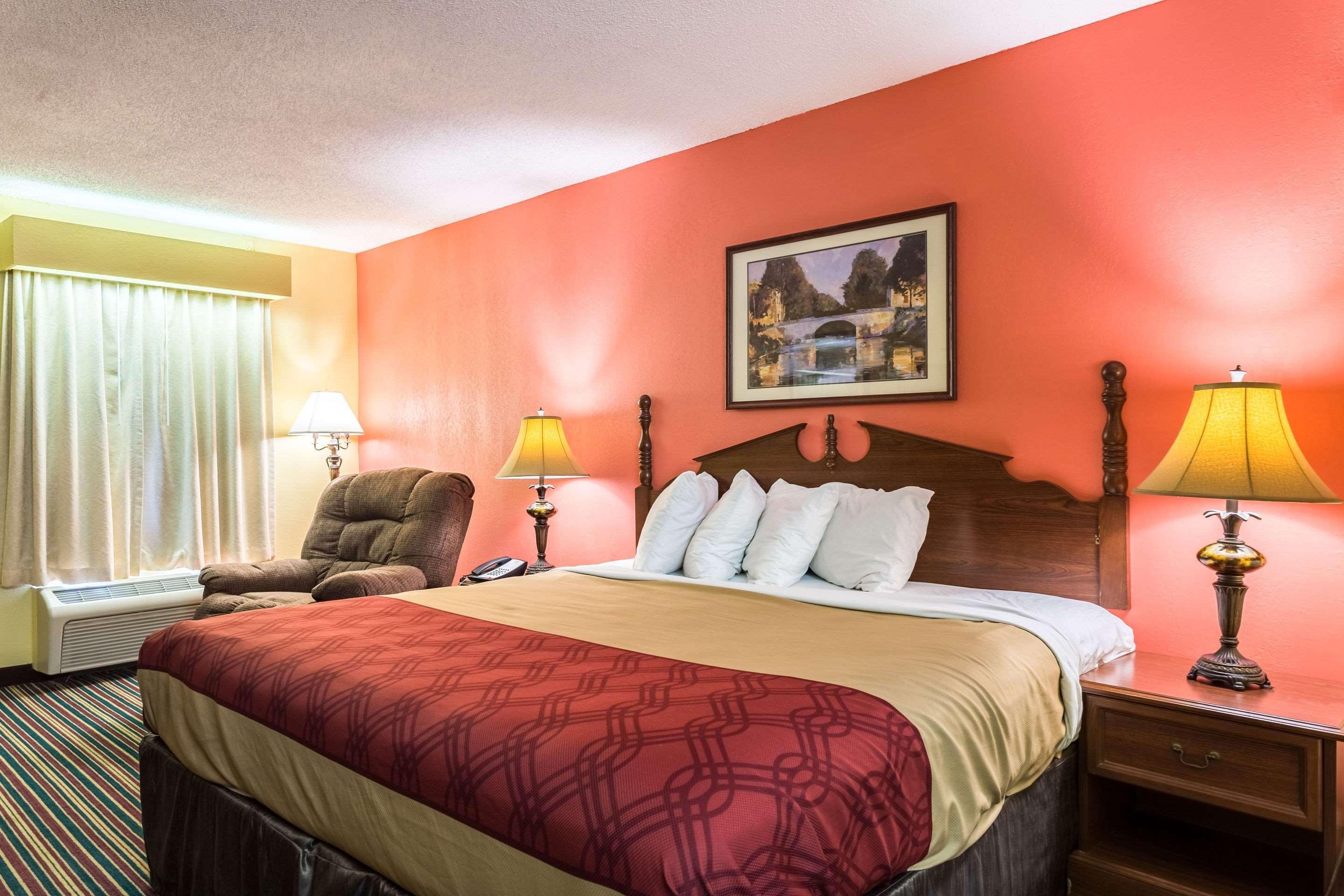 Econo Lodge Tupelo Esterno foto